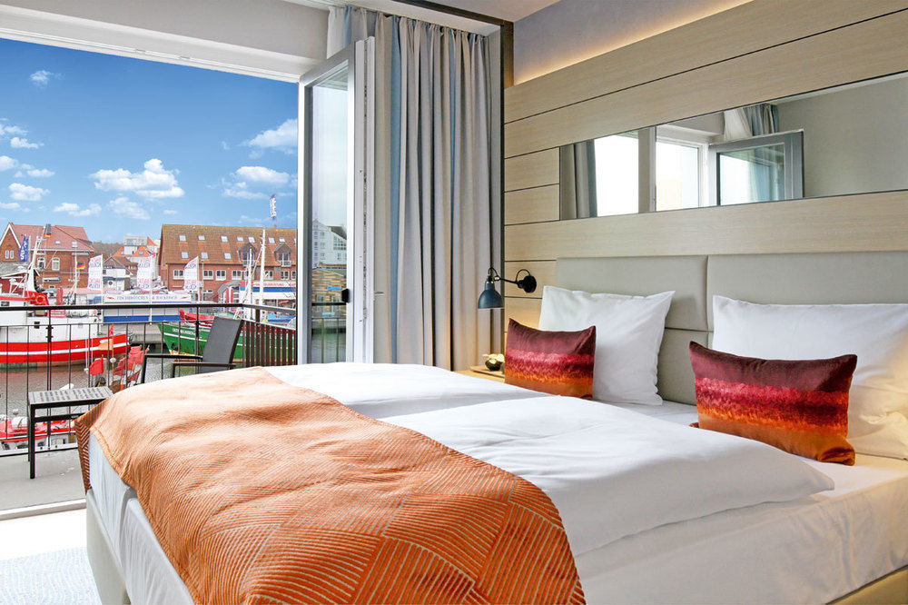 Hafenhotel Meereszeiten Heiligenhafen Εξωτερικό φωτογραφία