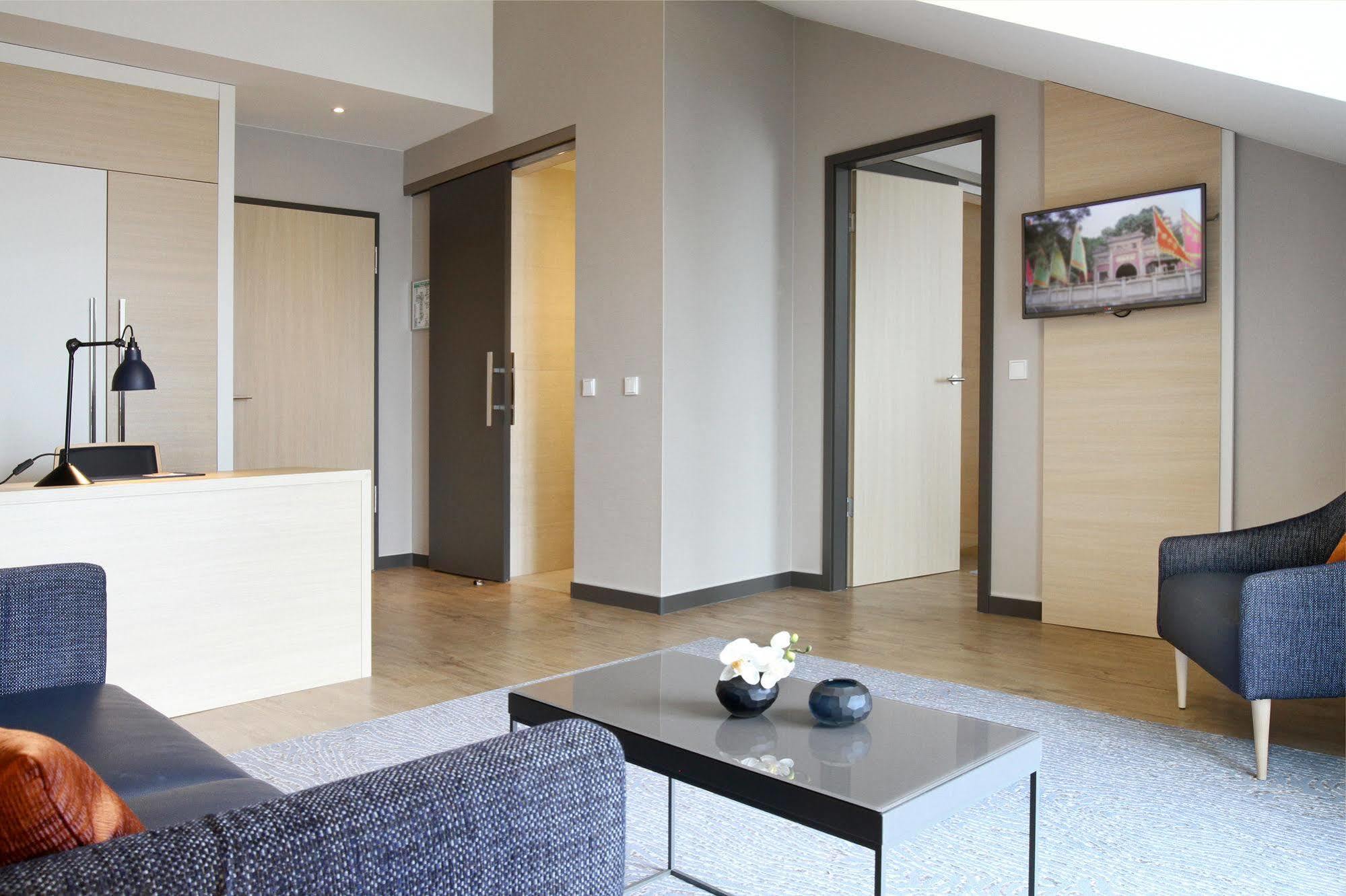 Hafenhotel Meereszeiten Heiligenhafen Εξωτερικό φωτογραφία